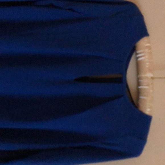 Top - Picture 2 of 3